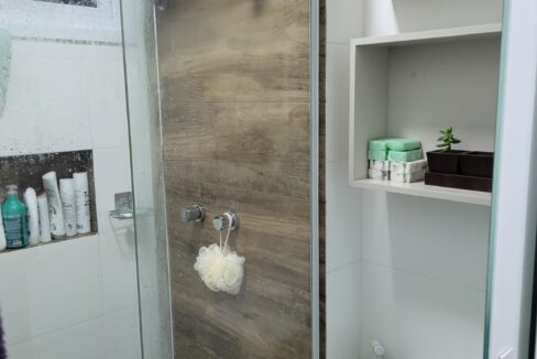 242375b5-61bd-4ef3-a120-44087badffe9