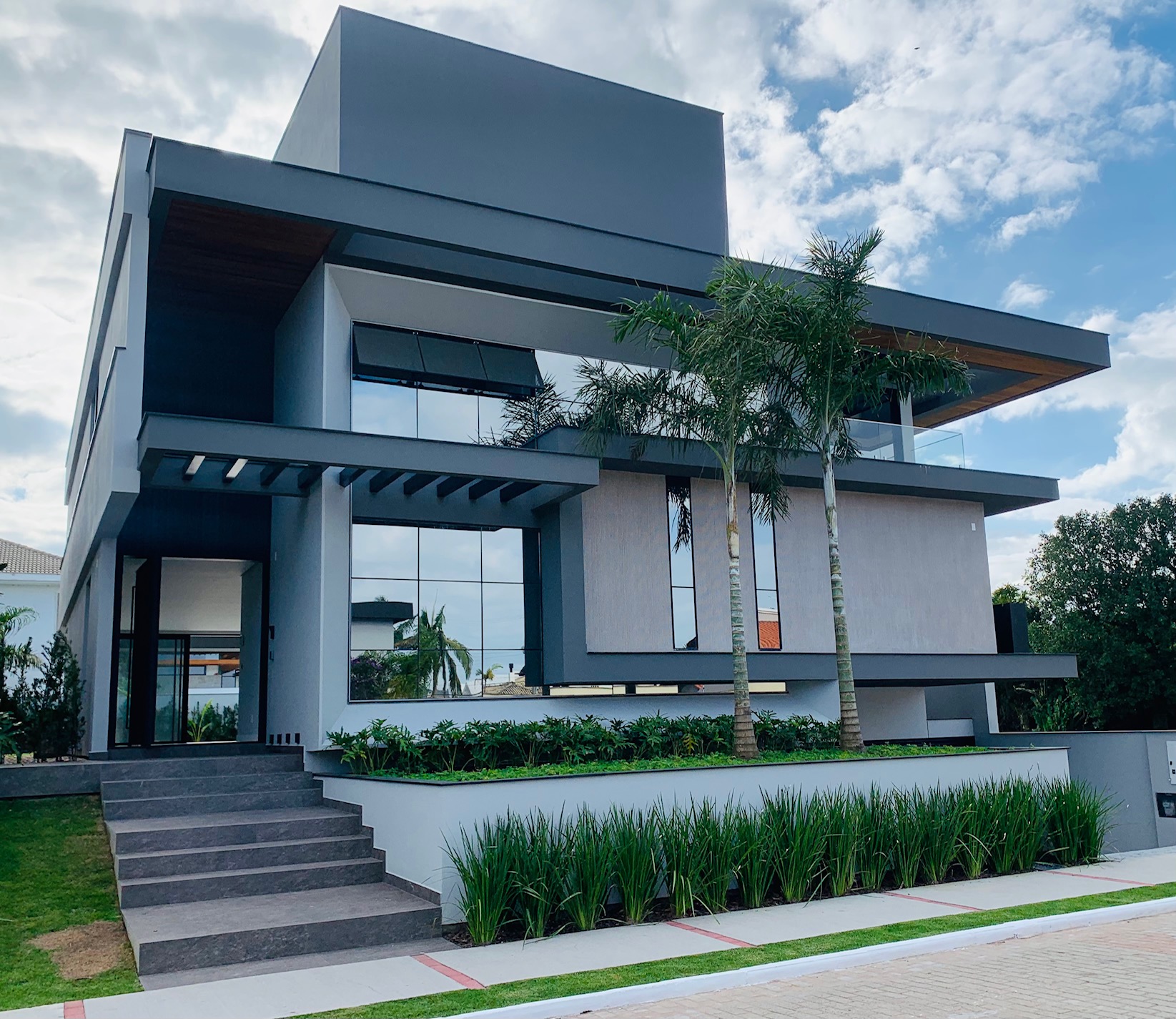 Casa 6 suítes condomínio fechado – Jurerê Internacional