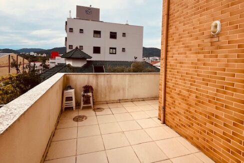 fe61e4ee-00bc-4853-8308-69a2e0350fa8