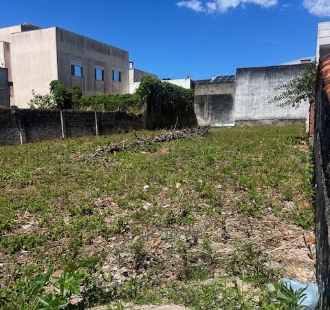 Estreito: terreno a 1 quadra do mar — foto 1
