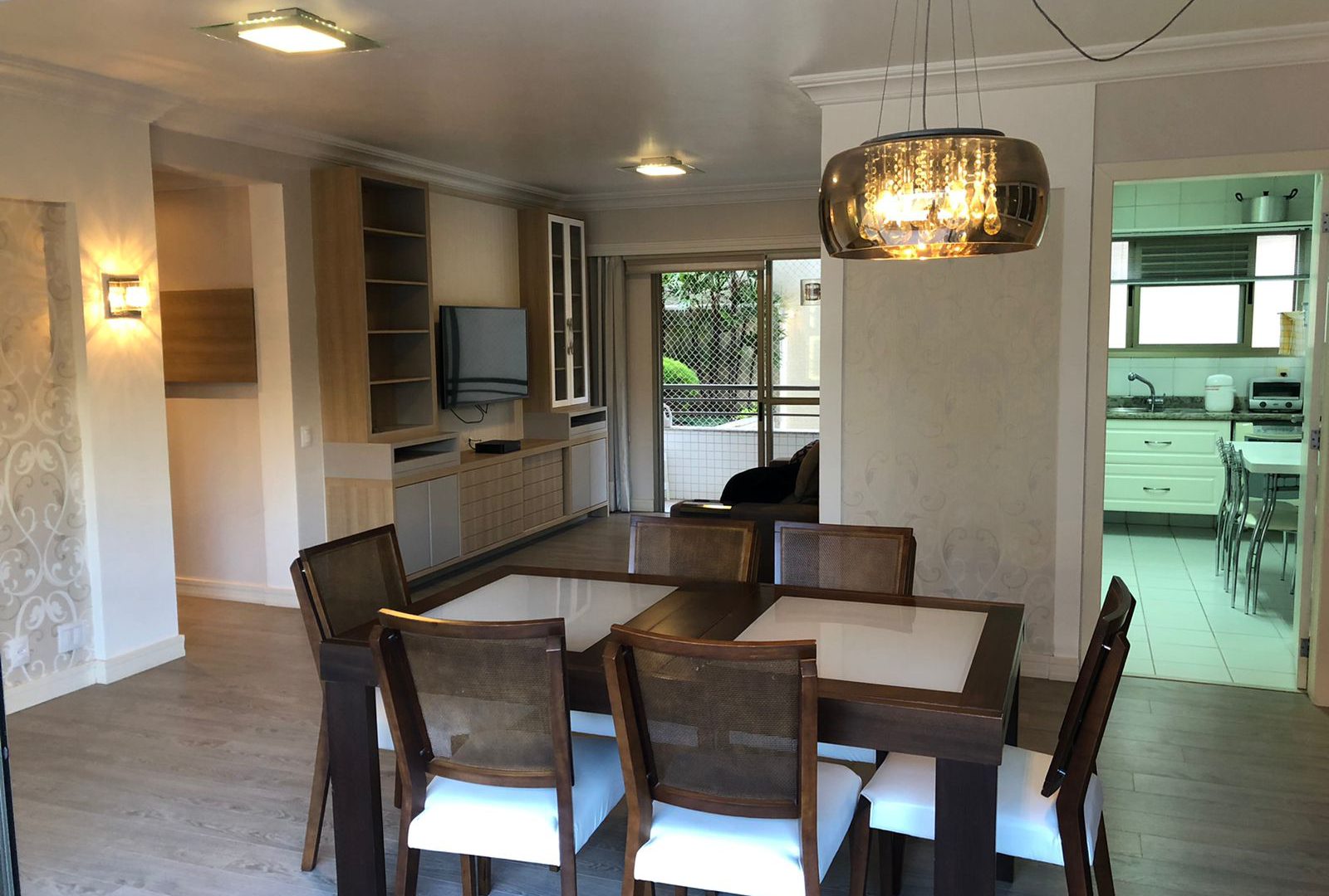 Apartamento 4 dormitórios próximo ao HIPPO