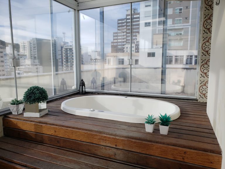 Cobertura linear com 425 m² no centro de Floripa