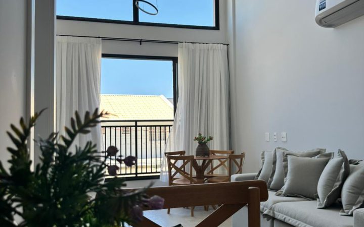 Campeche: Loft mobiliado e decorado. 300 mts da praia