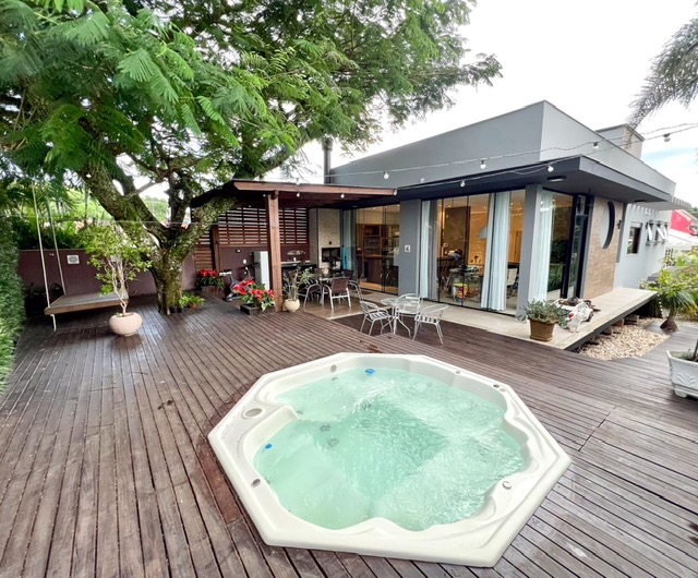 Bom Abrigo – casa 3 D + studio